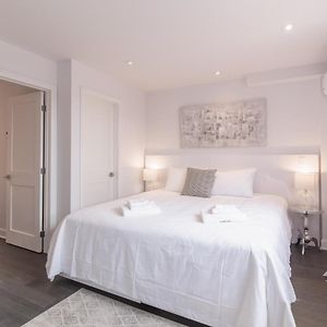 Apartment 301